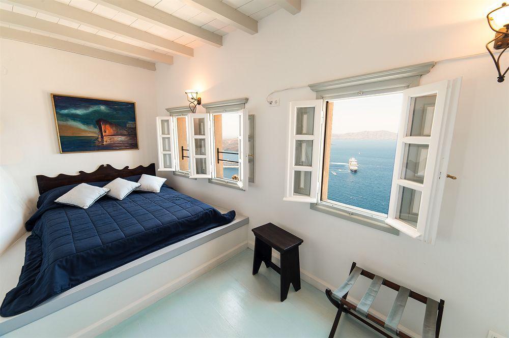 Cori Rigas Suites Fira  Exterior foto
