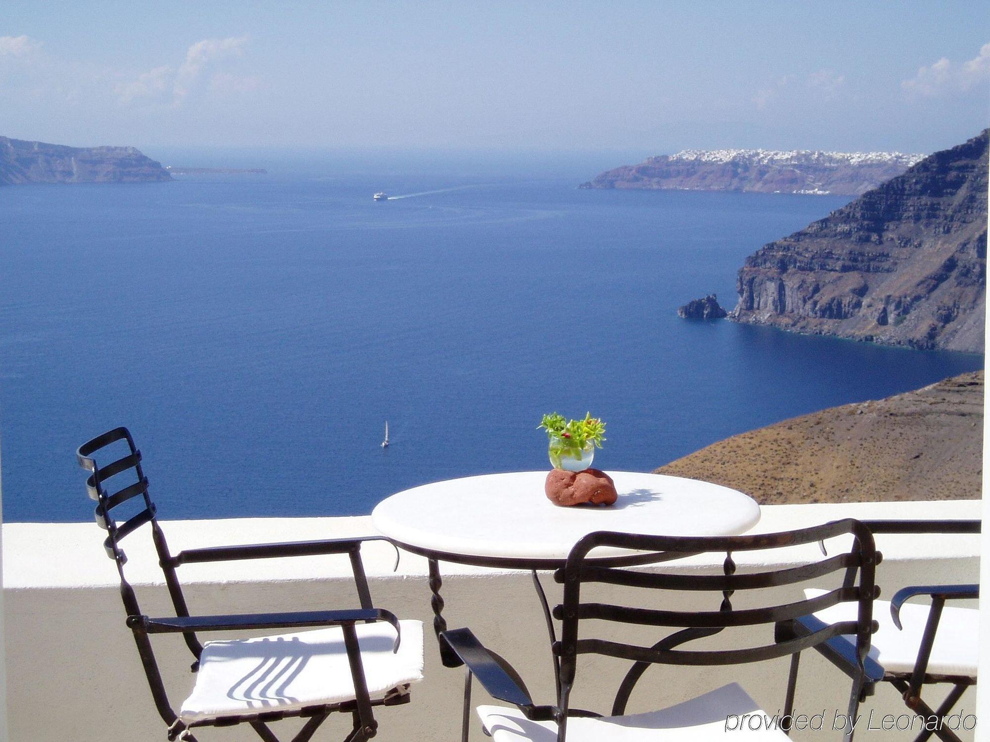 Cori Rigas Suites Fira  Restaurant foto
