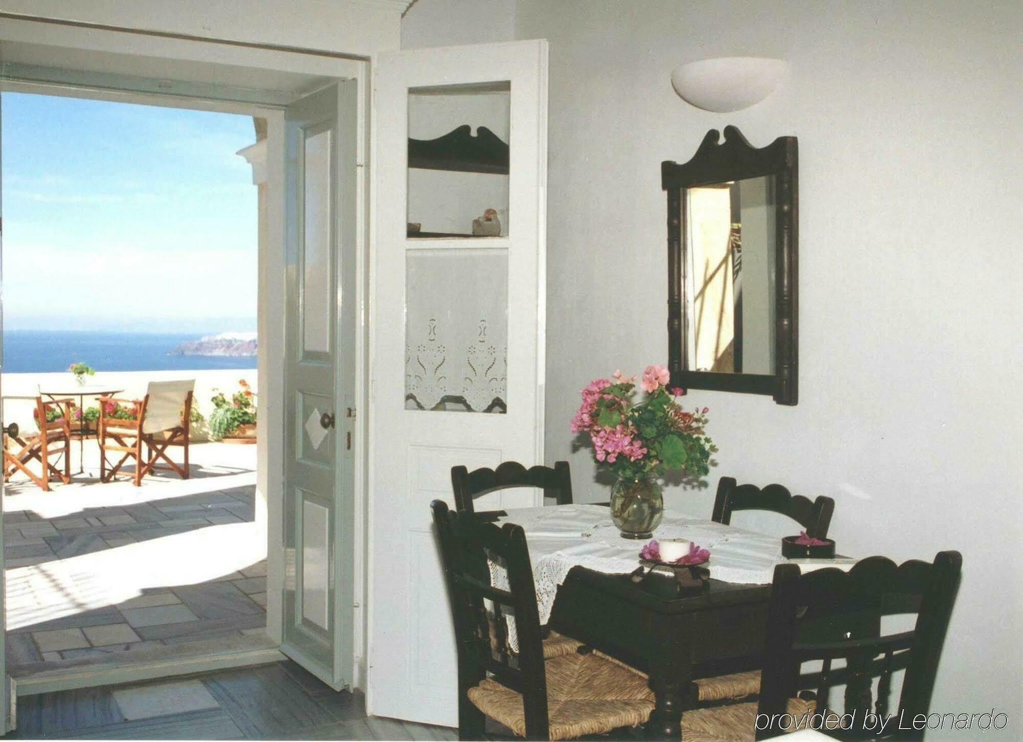 Cori Rigas Suites Fira  Cameră foto